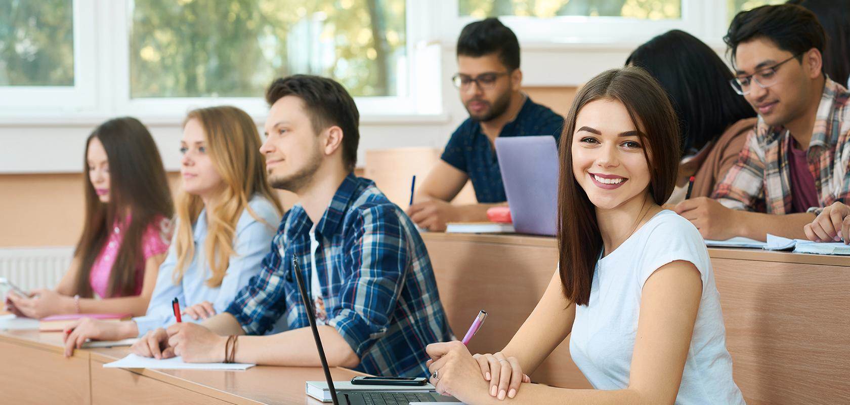 Formulario <span>de <br>Aspirantes</span> UNIREM